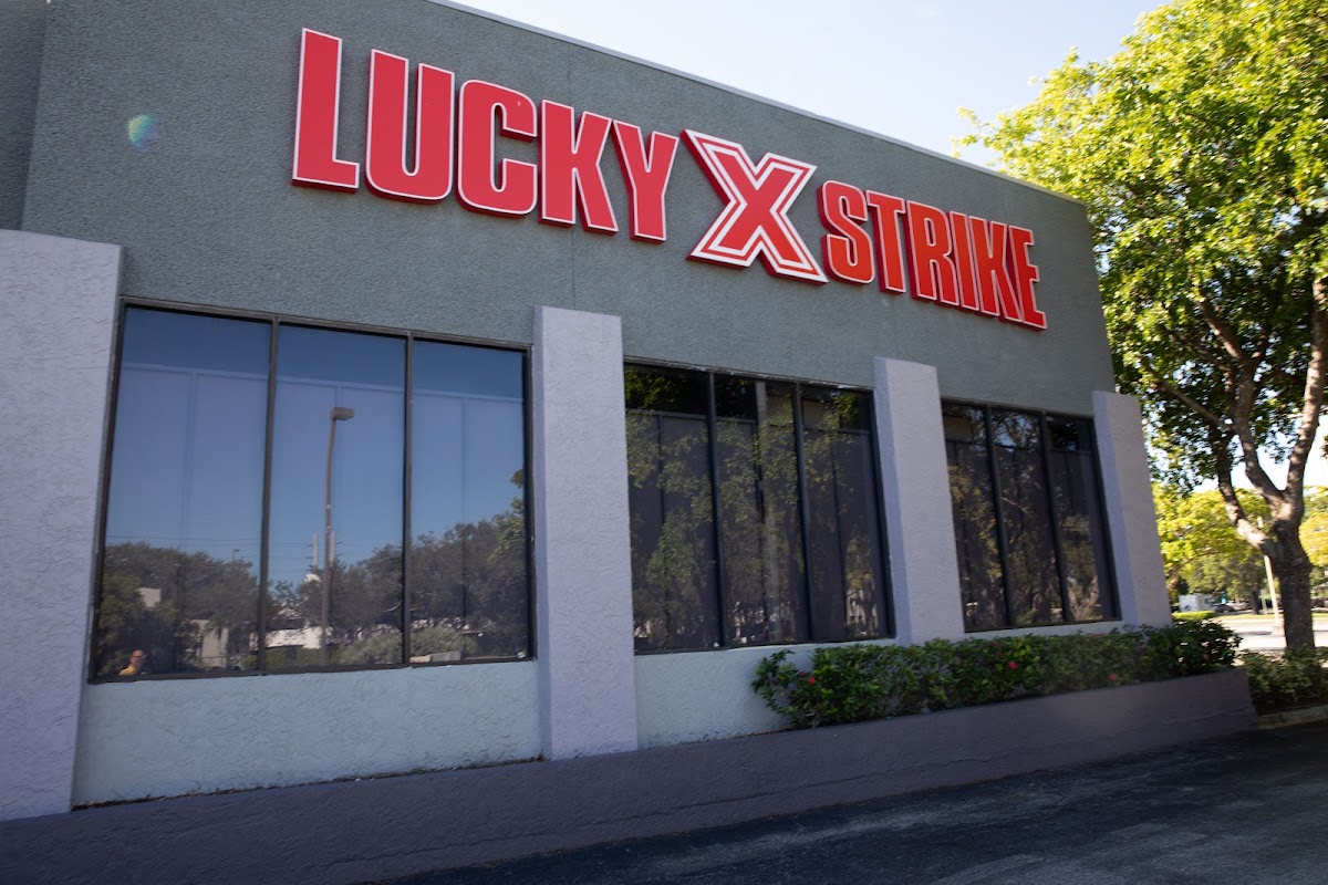 Lucky Strike Boca Raton