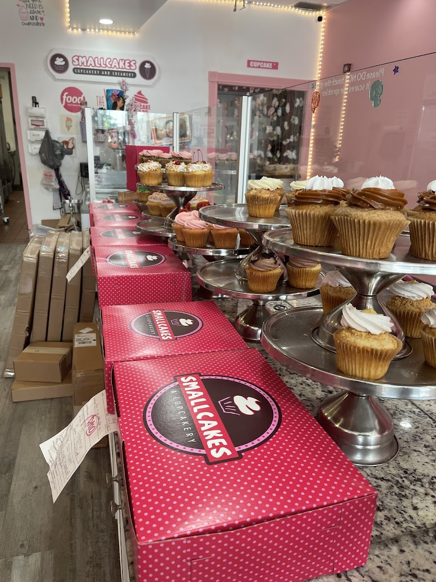Smallcakes of Royal Palm Beach
